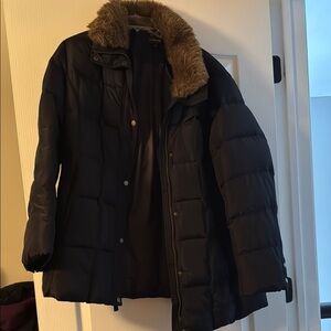 Lands' End Women's Black Puffer Jacket with Faux Fur Trim